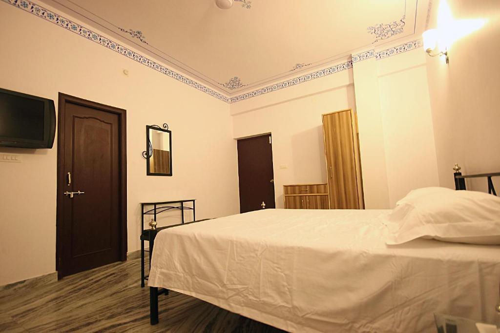 Hotel Devi Palace Ουνταϊπούρ Δωμάτιο φωτογραφία
